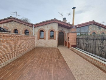 Casas rústicas 1 Habitacione en Zona sur - Bº Cortes