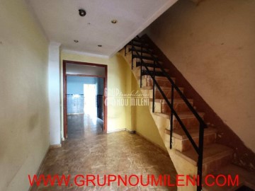 House 3 Bedrooms in Riola