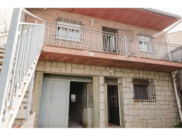 House 4 Bedrooms in Villarejo