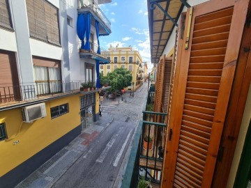 Piso 4 Habitaciones en Sevilla Centro
