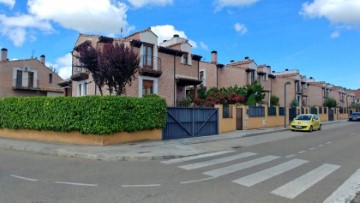 Casa o chalet 4 Habitaciones en Villamuriel de Cerrato
