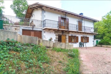 Country homes 4 Bedrooms in Itsaso