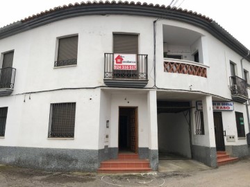 House 3 Bedrooms in Salvatierra de Santiago