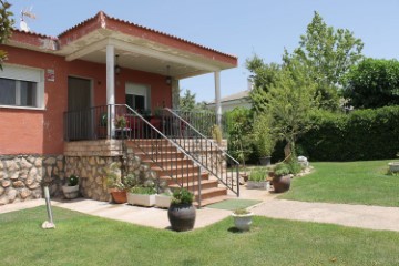 Casa o chalet 3 Habitaciones en Nueva Sierra de Altomira