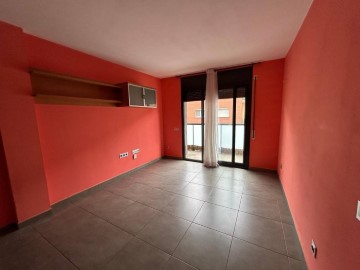 Apartment 2 Bedrooms in Manlleu