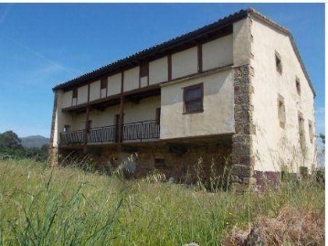 House 5 Bedrooms in Rocillo