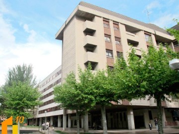 Piso 5 Habitaciones en Burgos Centro