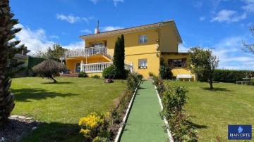 Casa o chalet 6 Habitaciones en Luanco - Aramar - Antromero