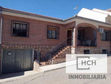 Casa o chalet 5 Habitaciones en La Puebla de Montalbán
