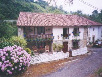House 5 Bedrooms in Buelles