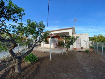 House 2 Bedrooms in Torrellano