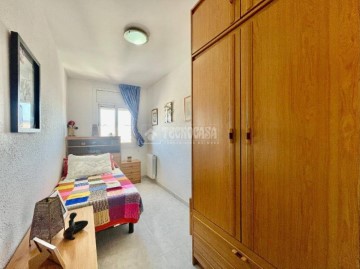 Apartment 4 Bedrooms in Cerdanyola