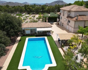 House 5 Bedrooms in La Romaneta