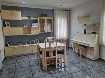 House 4 Bedrooms in Urbanització Can Valls-Torre Negrell