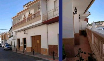 House 3 Bedrooms in Moraleda de Zafayona