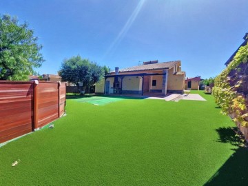 Maison 4 Chambres à Vilobí del Penedès