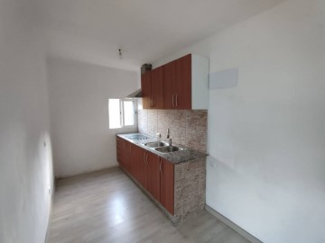 Apartment 2 Bedrooms in Les Comes