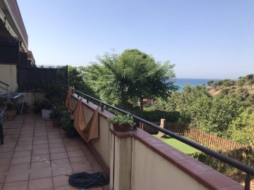 House 4 Bedrooms in Arenys de Mar Centre
