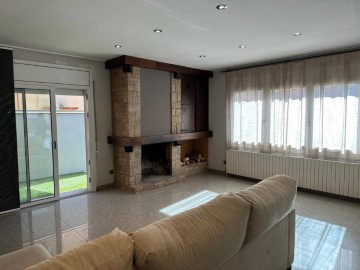 House 5 Bedrooms in Sant Quirze de Besora