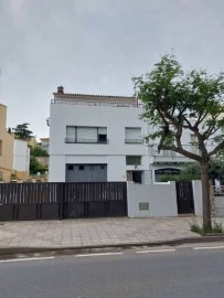 House 8 Bedrooms in El Port