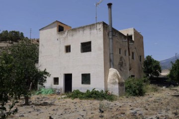 Moradia 7 Quartos em Ugíjar