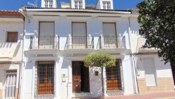 House 6 Bedrooms in Marchal