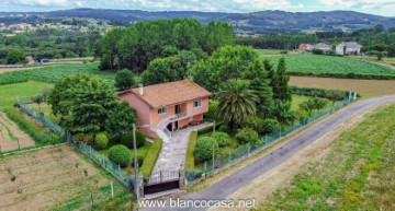 Casa o chalet 3 Habitaciones en Ordes (Santa María)