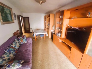 Apartment 4 Bedrooms in Mas Rampinyo - Carrerada