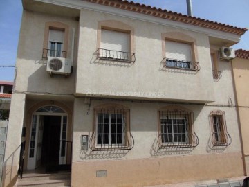 House 5 Bedrooms in El Roquez