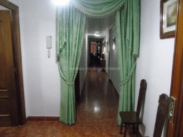 Apartment 4 Bedrooms in Las Labores