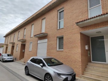 Casa o chalet 5 Habitaciones en San Adrián