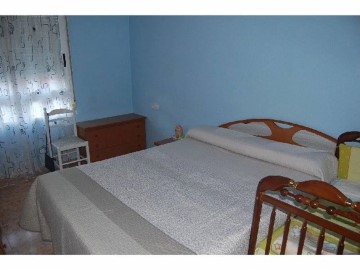 Apartment 3 Bedrooms in Benablon