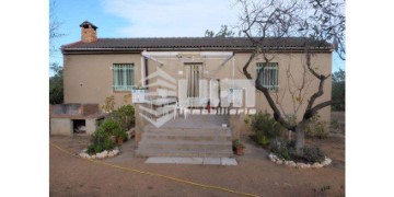 House 2 Bedrooms in Estivella