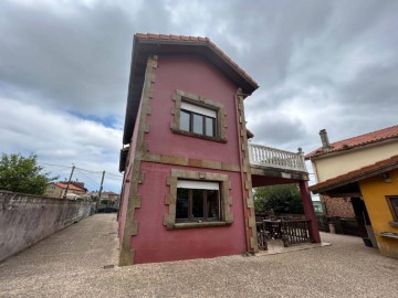 Maison 4 Chambres à Igollo