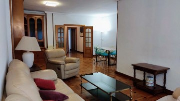 Piso 4 Habitaciones en Avda de Valladolid