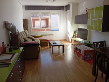 Apartment 3 Bedrooms in Almazán