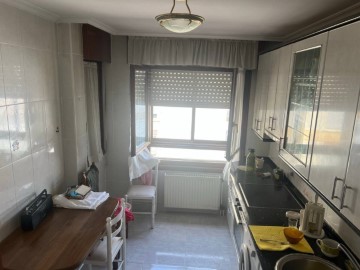 Apartment 3 Bedrooms in Medina de Pomar