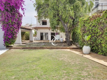 House 4 Bedrooms in Sitges Centre