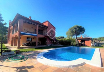 House 4 Bedrooms in Cabanyes-Mas Ambrós-Mas Pallí