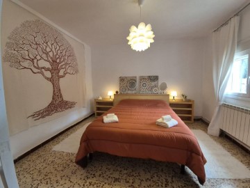 House 4 Bedrooms in Algarga