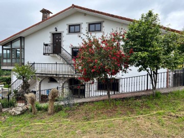 Casa o chalet 10 Habitaciones en Gres (Santiago P.)