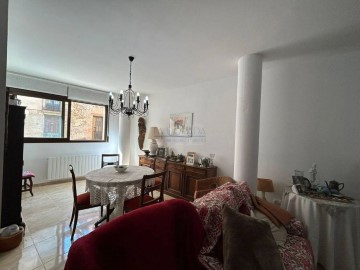 Apartment 4 Bedrooms in Riudecanyes