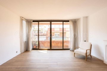 Apartment 4 Bedrooms in Vallpineda