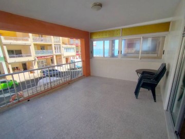 Apartment 3 Bedrooms in Les Palmeres