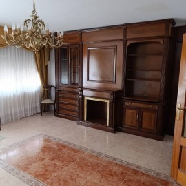 House 3 Bedrooms in Peñaranda de Bracamonte