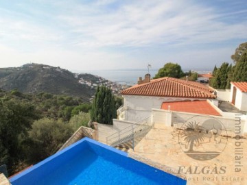 House 4 Bedrooms in Els Grecs - Mas Oliva