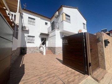 Casa o chalet 4 Habitaciones en Castilleja de Talhara