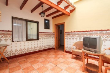 Apartment 4 Bedrooms in Benimodo