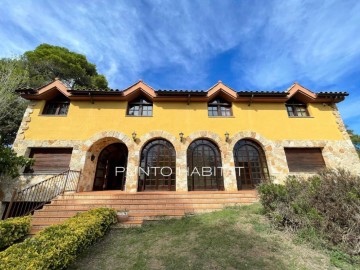 House 9 Bedrooms in Can Maiol