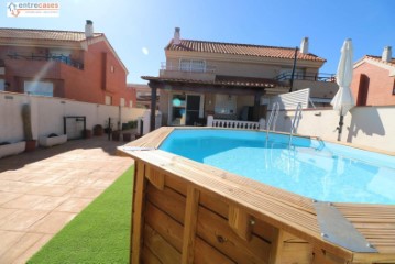 House 4 Bedrooms in Alfara de la Baronia